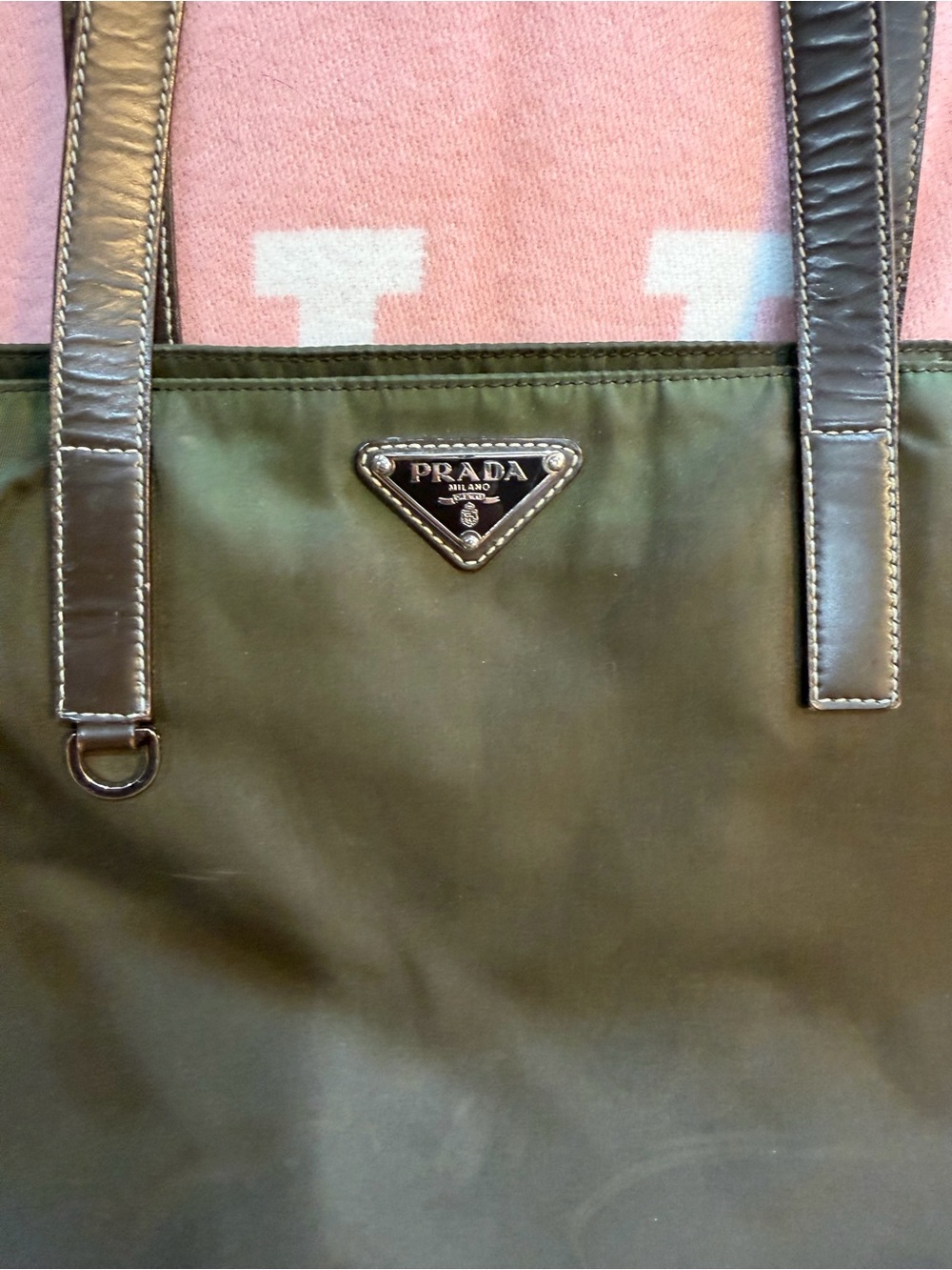 Prada⭐️Olive Green Nylon Bag! Leather. Offers welcome.⭐️ - Picture 4 of 14
